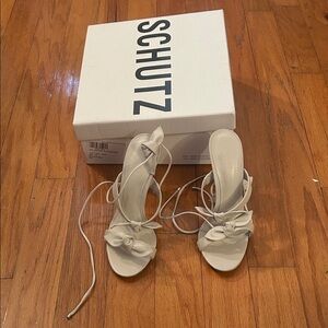 SCHUTZ Women's Elegant Cream Heels
